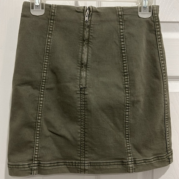 Size 4 Army Green a line skirt - Free People - Picture 3 of 3
